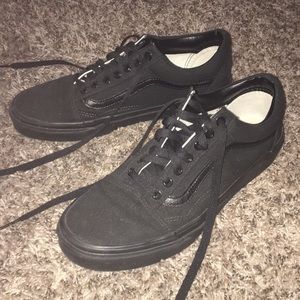 All black vans shoes